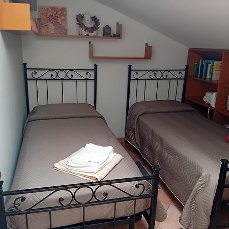Domus Antonella Apartamento Acilia Exterior foto